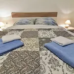 Apartman L&l *