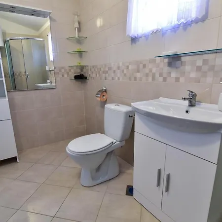 L&l Holiday Apartment