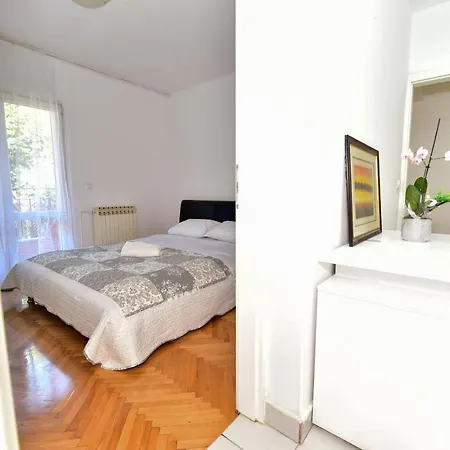 L&l Holiday Apartment